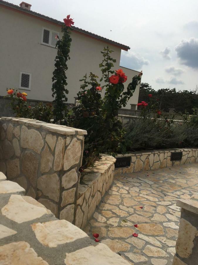 Miro Apartmani Ражанац Экстерьер фото